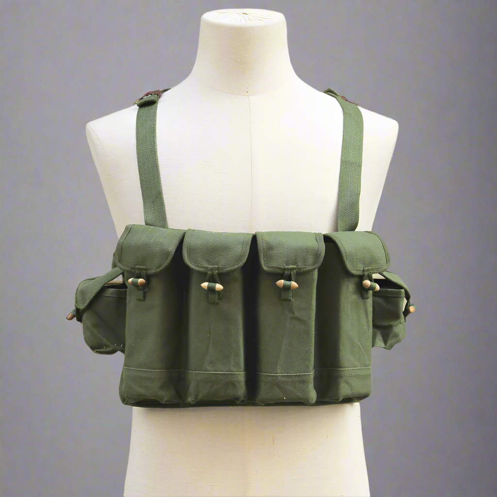 CHICHOM CHEST RIGS