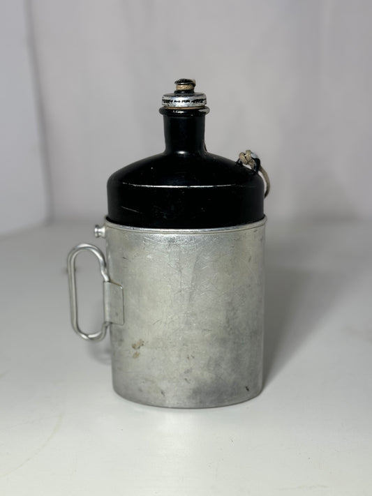 SWISS ARMY M32 CANTEEN W/ CUP